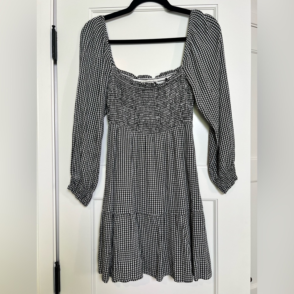 Abercrombie Long Sleeve Smocked Mini Dress (Small) - Picture 5 of 7